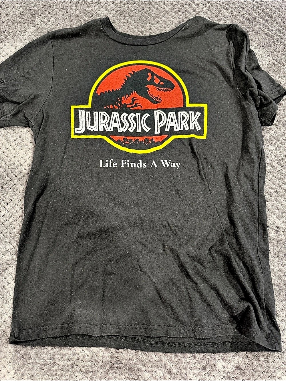 Jurassic Park Life Finds A Way Graphic T-Shirt Black & Red Short Sleeve Tee